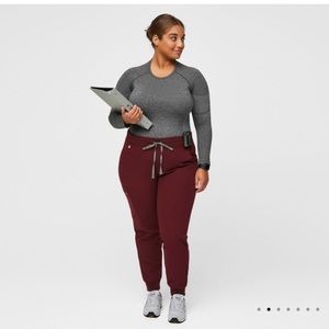 FIGS Zamora scrubs joggers size XL color Burgundy